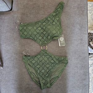 Vince Camuto Women Green knit One Shoulder Ring Linked One Piece Swimsuit Size 8